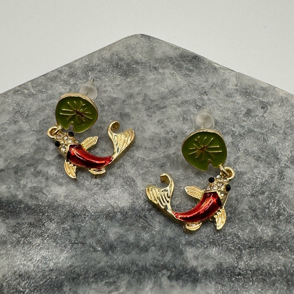 3/$15 Adorable Koi Fish Lilypad Dangle Earrings - Picture 5 of 7